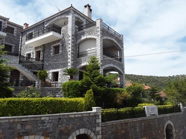 (For Rent) Residential Detached house || Arkadia/North Kynouria - 176 Sq.m, 3 Bedrooms, 400€ 